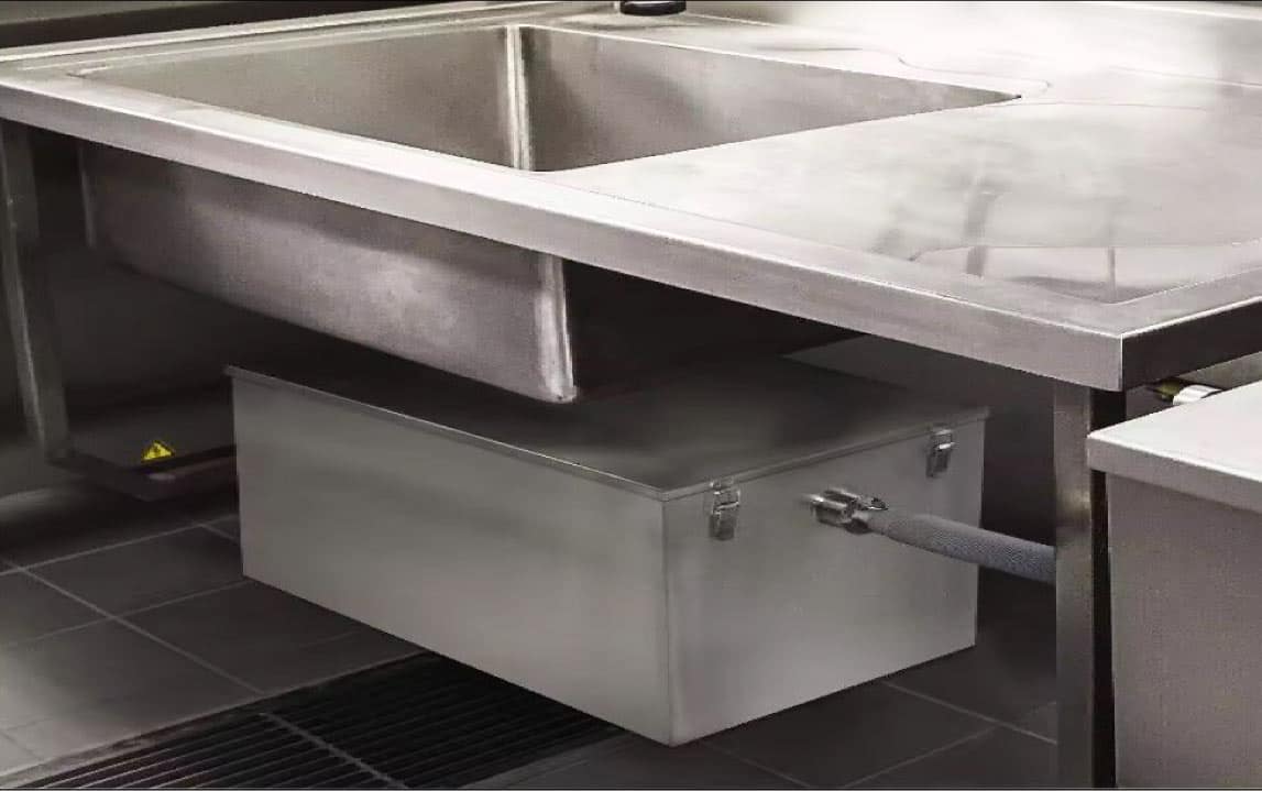 چربی گیر آشپزخانه با جنس فایبرگلاس در طرح ها و حجم های متغیر